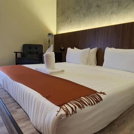 Vista Hotel Tawau Buitenkant foto