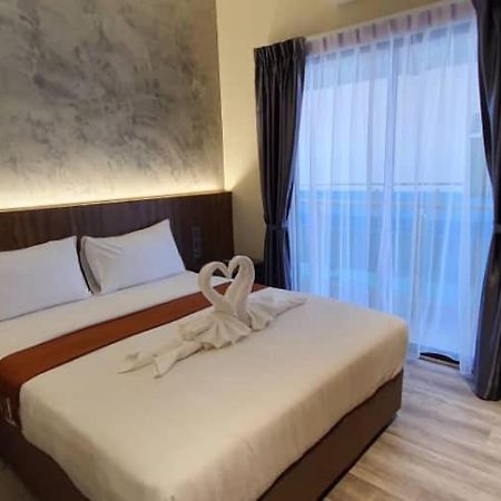 Vista Hotel Tawau Buitenkant foto
