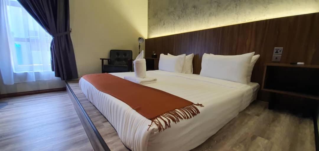 Vista Hotel Tawau Buitenkant foto