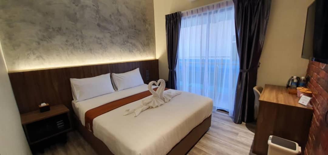 Vista Hotel Tawau Buitenkant foto